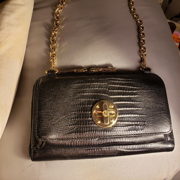 DNKY Purse - Picture 3 of 4